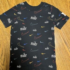 Like New Kids XS Nike Swish Black and Multicolor T-shirt.